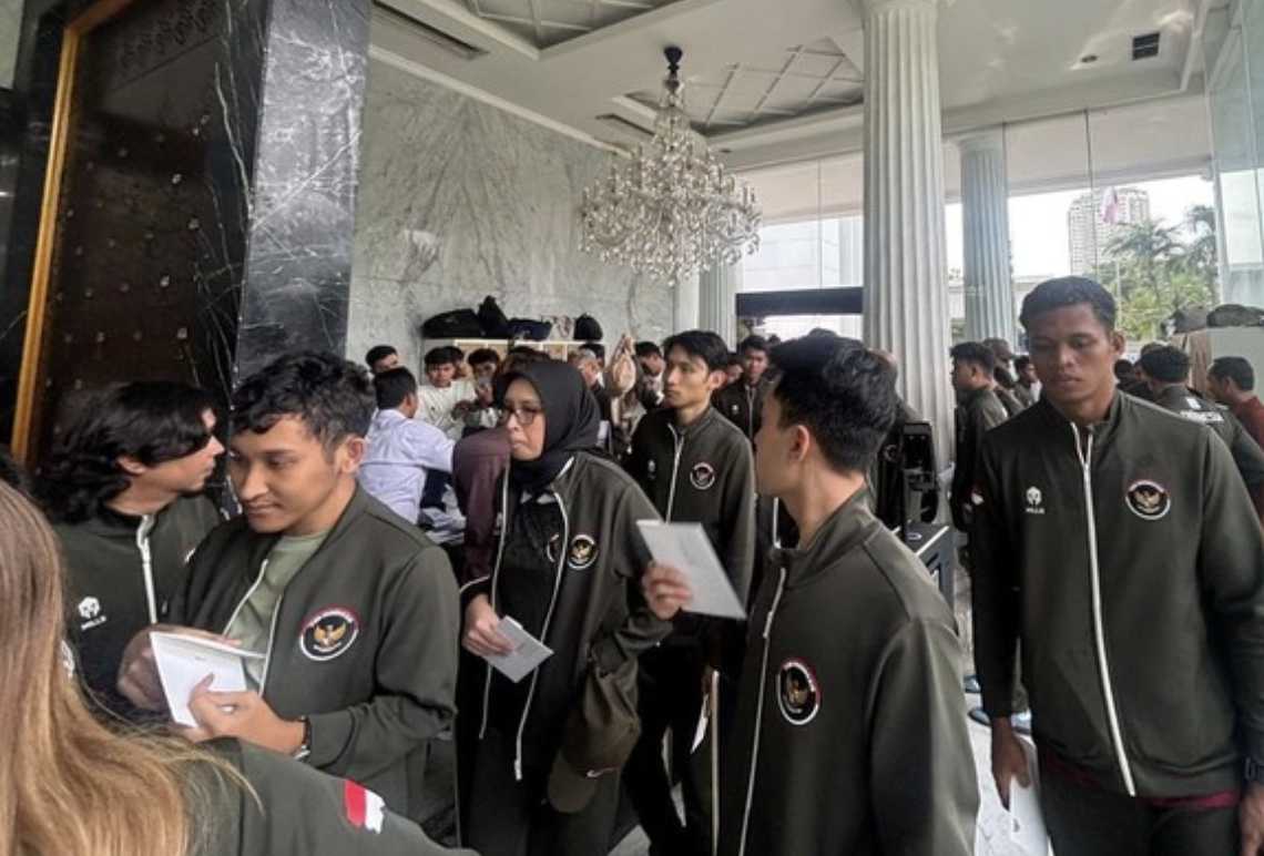 Atlet SEA Games 2025 ke Istana, Bonus Prabowo Jadi Sorotan Publik