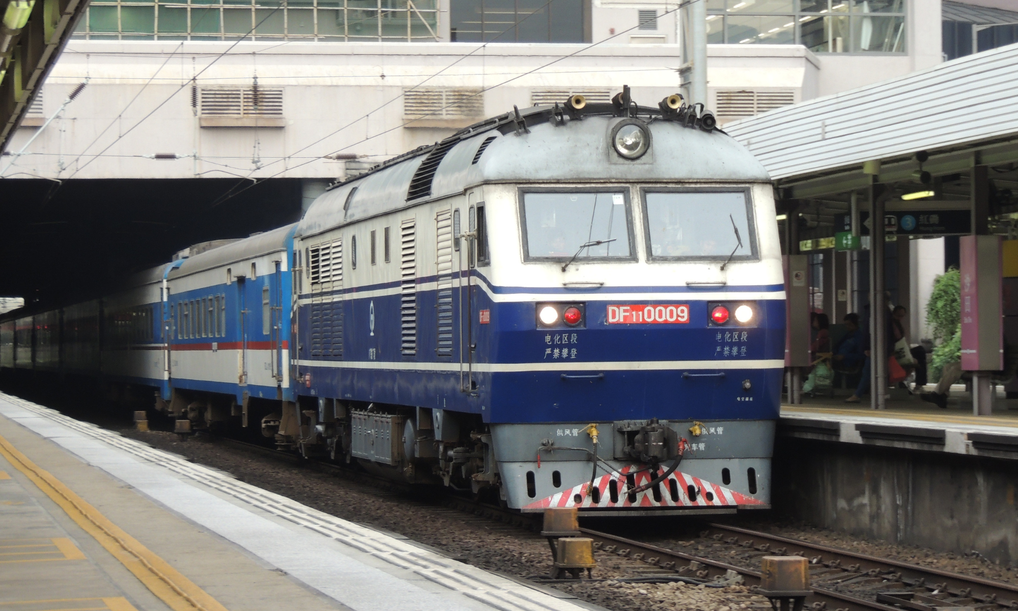 Promo Spesial Kereta Langsung Gambir-Tawang Hanya Rp200.000, Jangan Lewatkan!