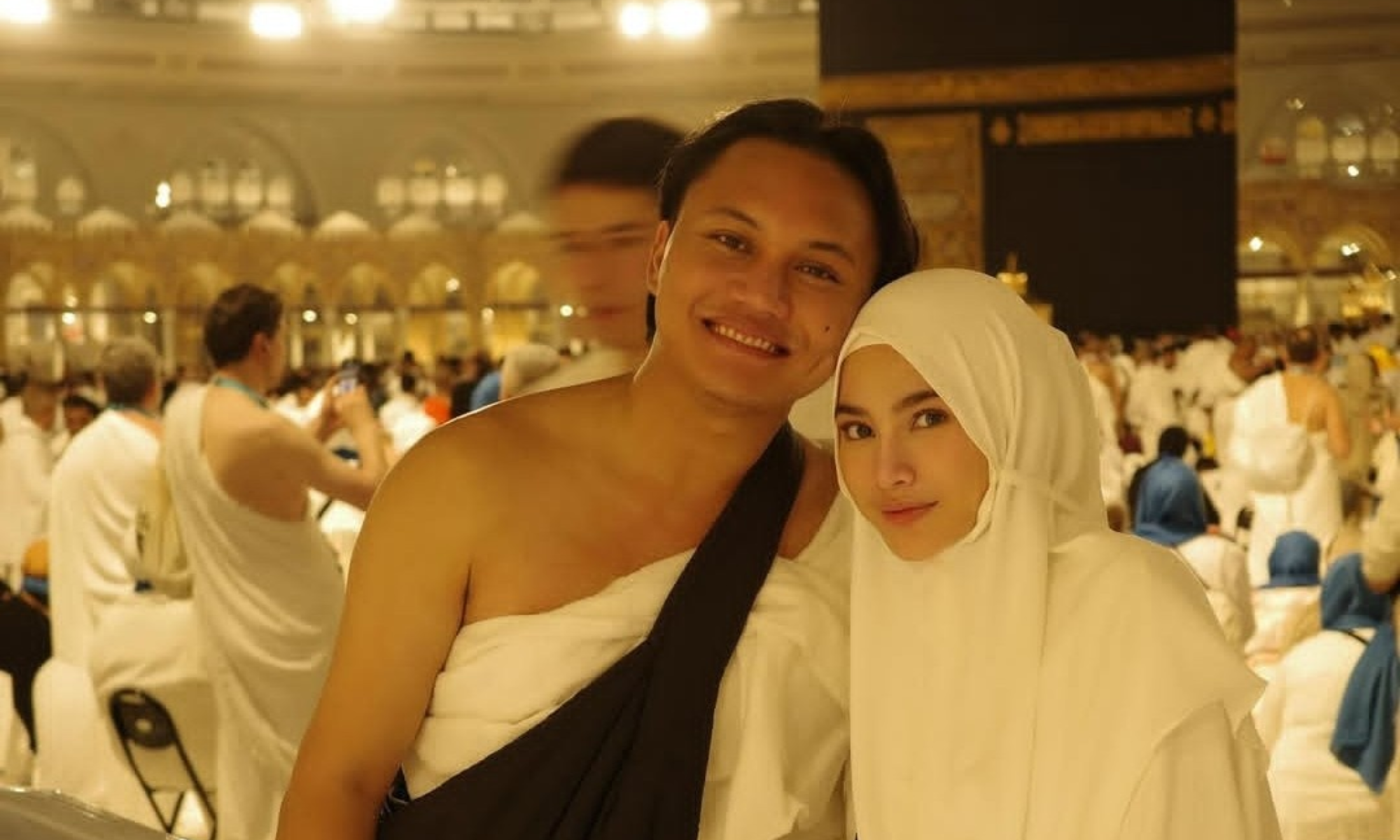 Mahalini Jalani Umrah Perdana Bareng Rizky Febian, Rayakan Momen Spiritual