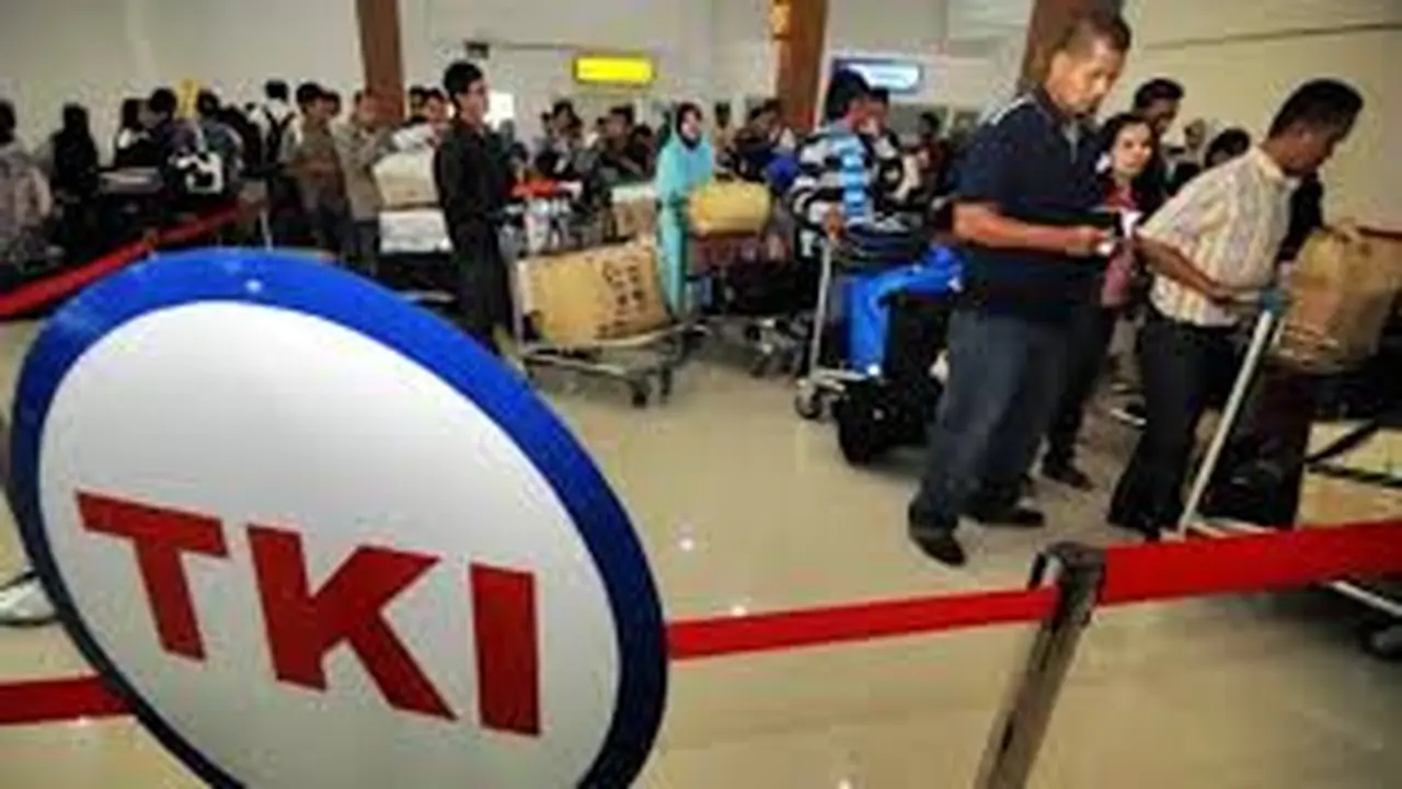 Polri Gagalkan Pengiriman 19 TKI Ilegal di Tanjung Balai, Bayi Ikut Diselamatkan!