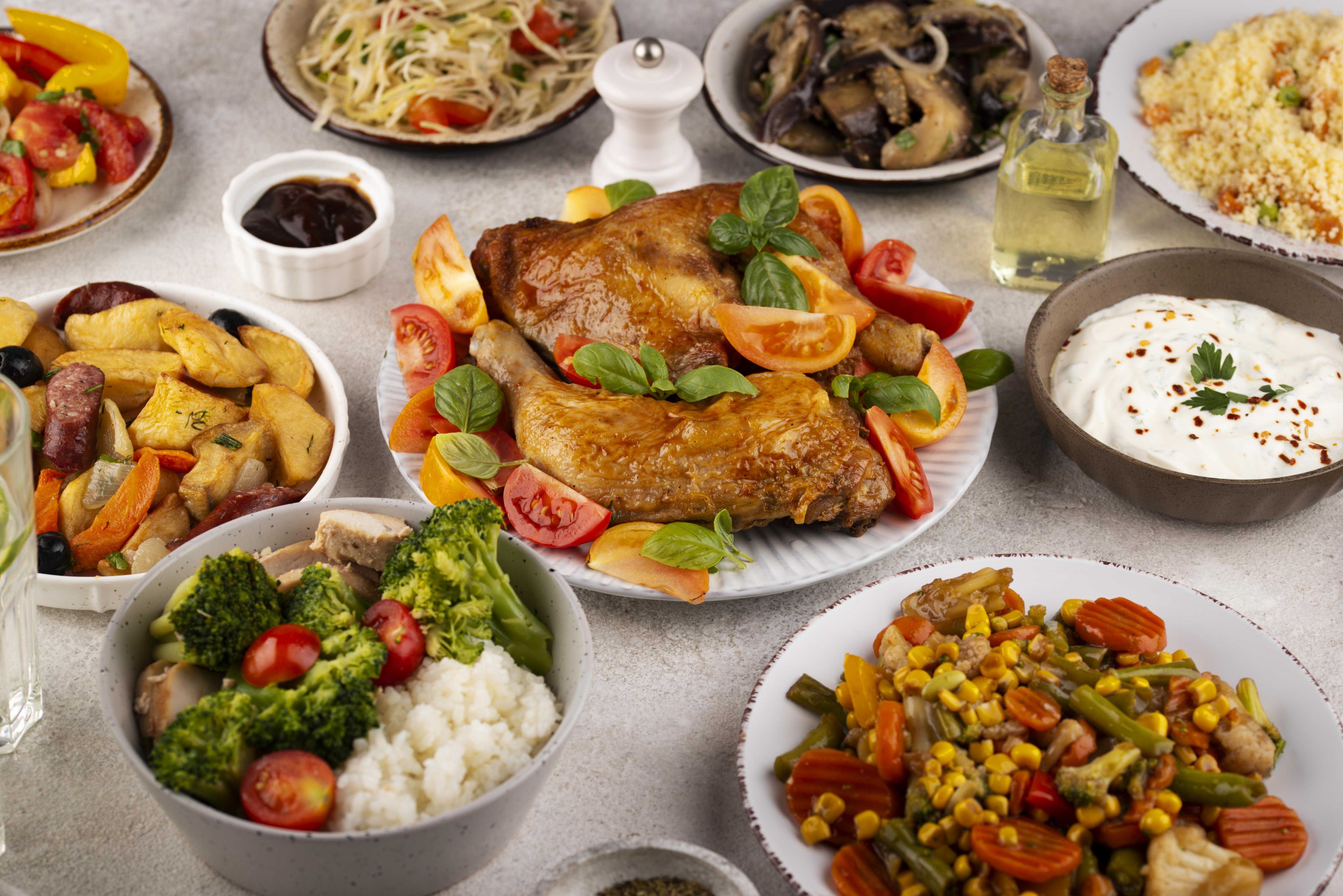 5 dari 10 Warga Indonesia Alami Emotional Eating, Food Waste Naik 3 Kali Lipat