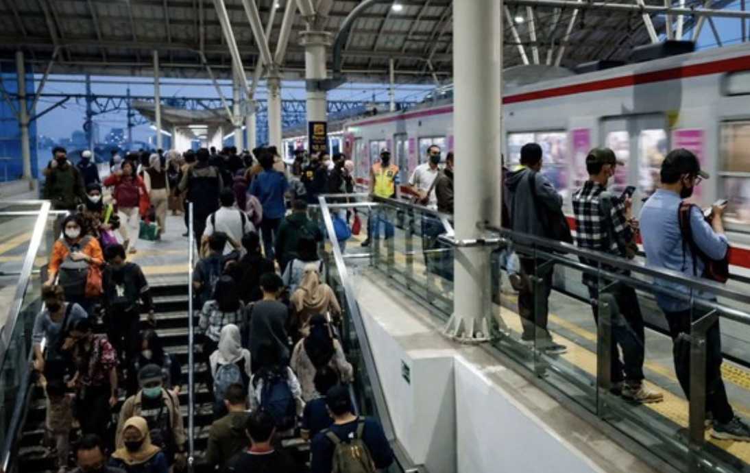 Viral Tumbler Hilang di KRL: 7 Fakta Kasus hingga Respons Resmi KAI Commuter