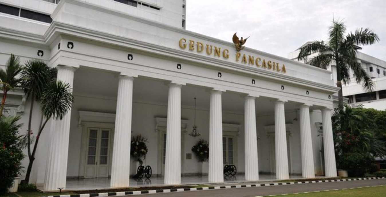 Kemlu Pulangkan 300 WNI Rentan dari Malaysia, 66 Perempuan dan 8 Anak Diselamatkan