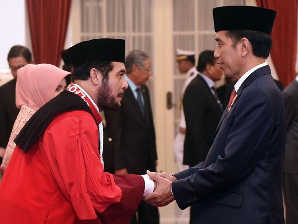 Akademisi Hukum Tata Negara Berbondong-bondong Laporkan Ketua MK atas Dugaan Pelanggaran Etik