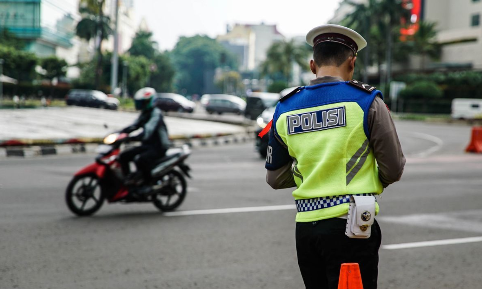 Tilang Manual Dihapus, Polisi Tetap Dibutuhkan di Jalan Raya