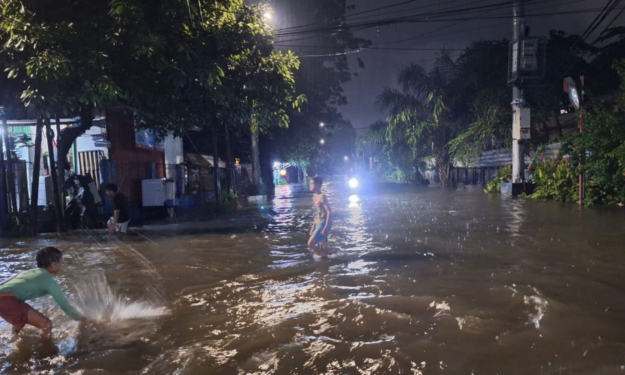 Jakarta Kembali Diterjang Banjir: 7 RT Terendam hingga Senin Pagi