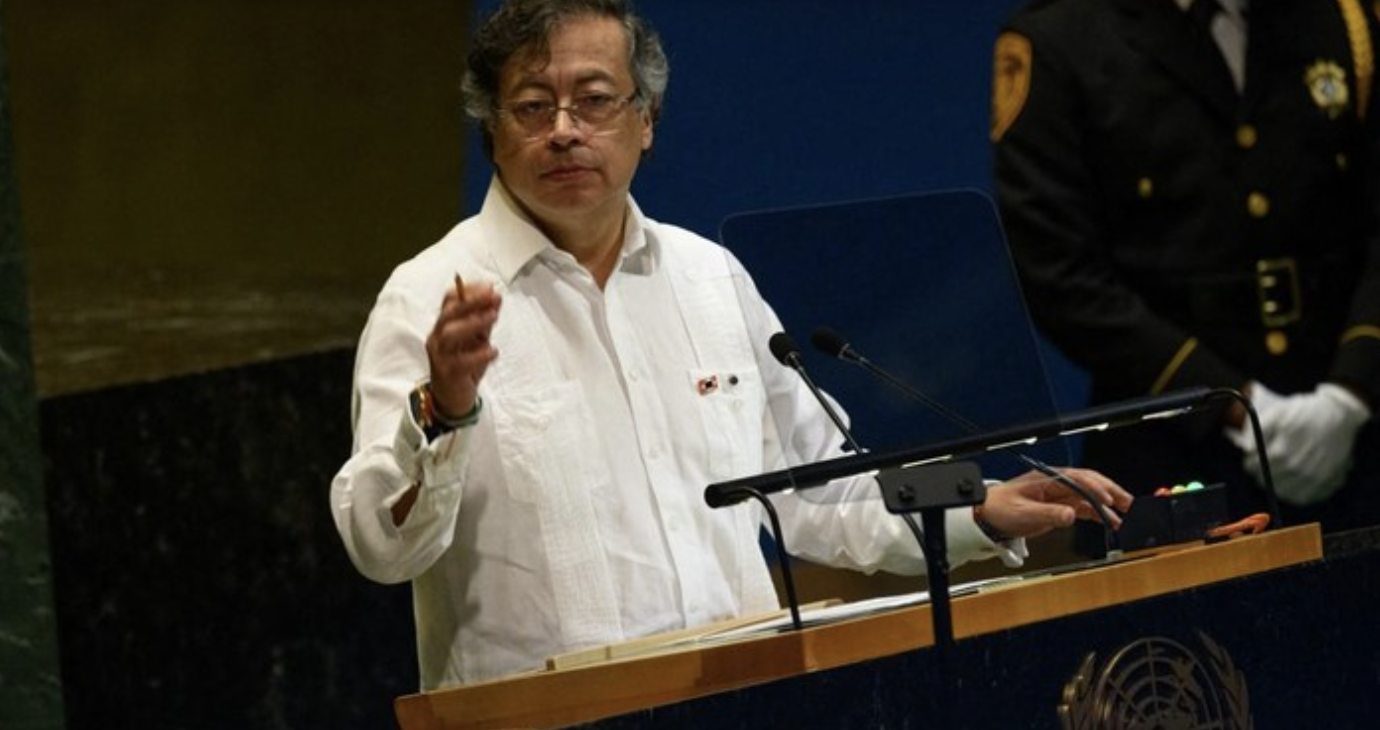 Ketegangan Memuncak: Serangan AS ke Kapal Kolombia & Pernyataan Trump Picu Krisis Diplomatik