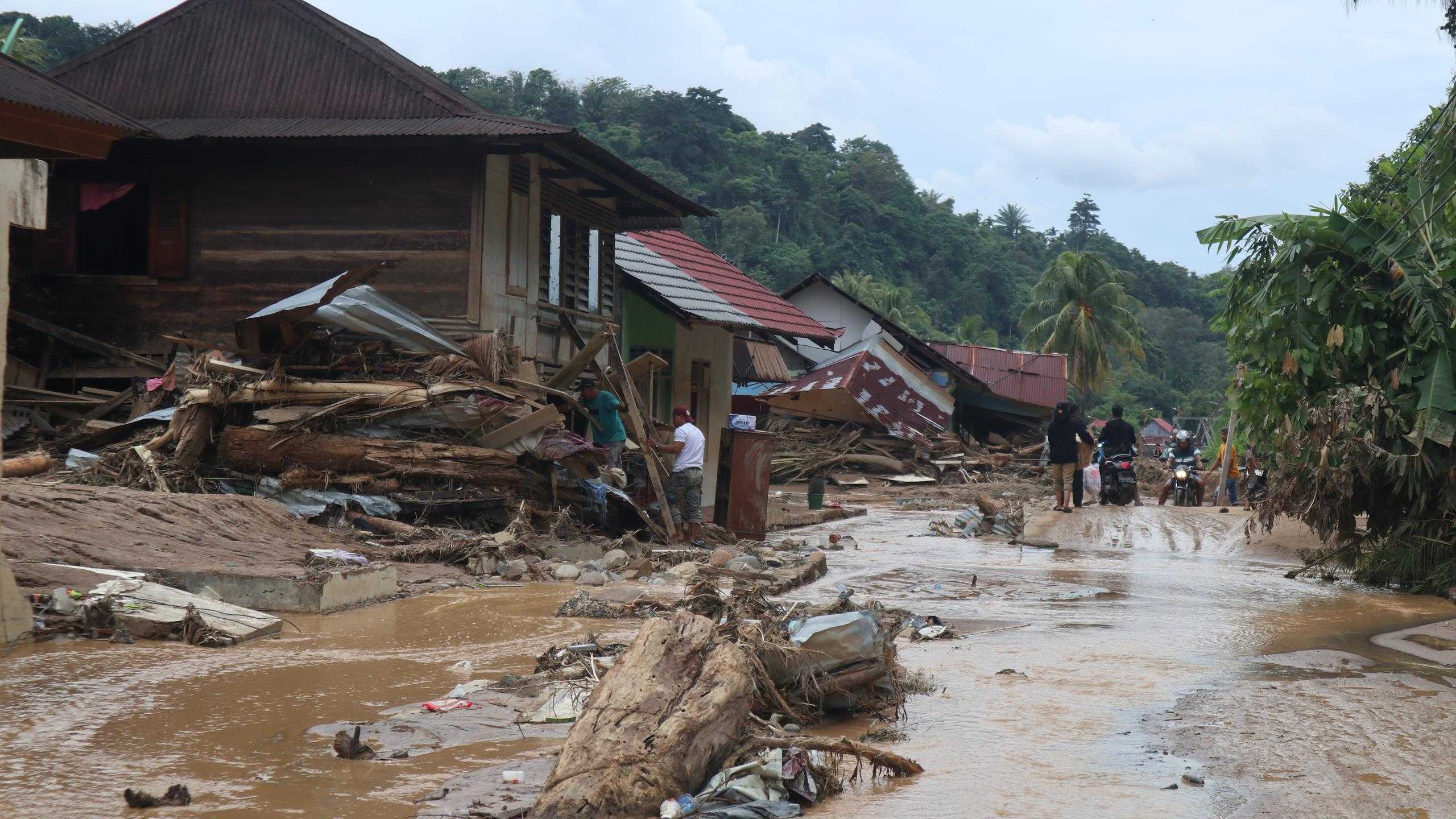 Tragedi Banjir & Longsor Sumatera 2025: 442 Korban Meninggal, 402 Hilang