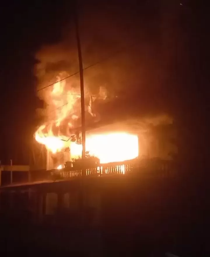 Dua Unit Rumah di Pondok Sungai Abu Terbakar