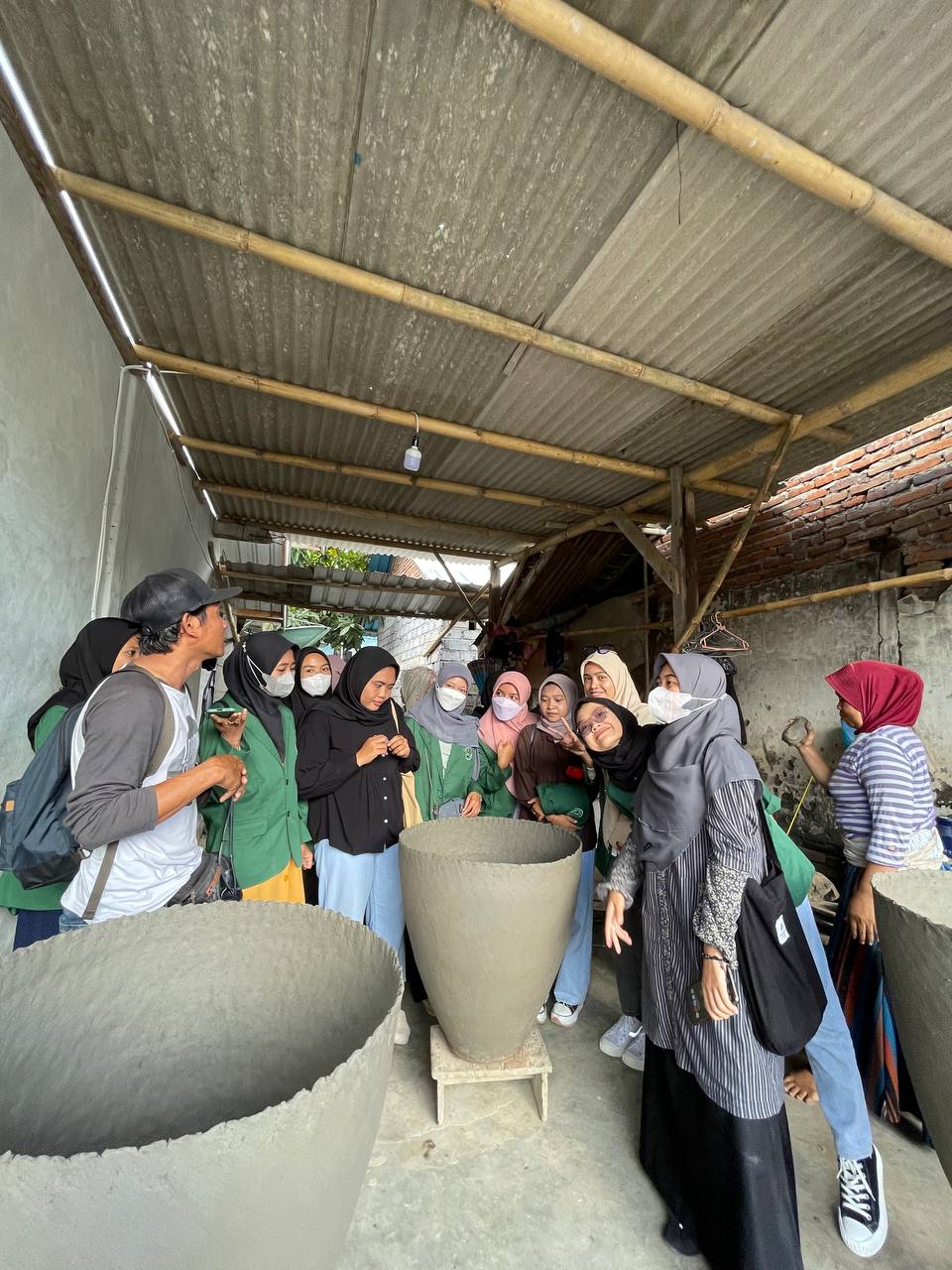 Keunikan Hasil Kerajinan Penduduk Yang Berada Di Desa Penujak