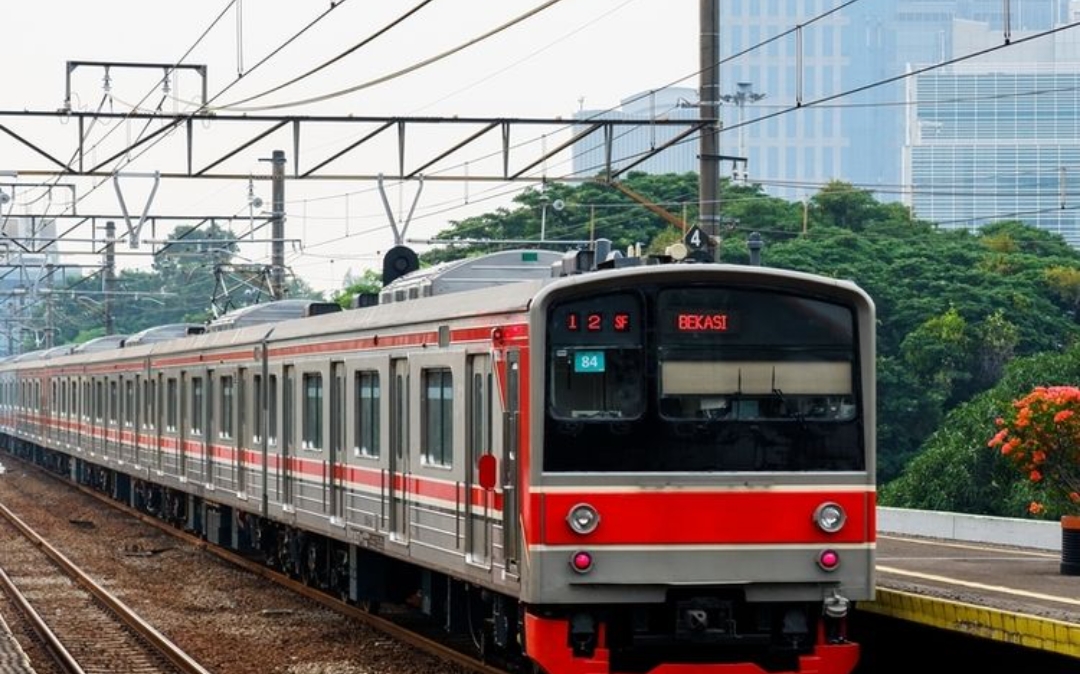 Pohon Tumbang, PT KAI Rekayasa Rute KRL ke Arah Serpong
