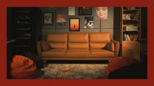 Awkarin Kembali ke Dunia Musik Setelah 7 Tahun Vakum: Perjalanan Katarsis dalam "NOSTALGILA"