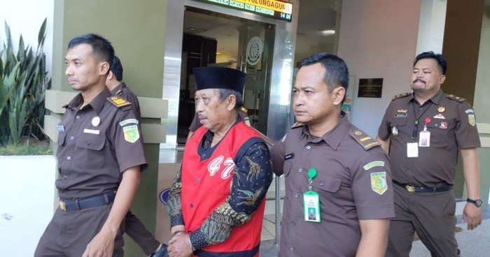 Gunakan Dana Desa Buat Bayar Utang Nyaleg Anaknya, Kades Tulungagung Kini Di Bui