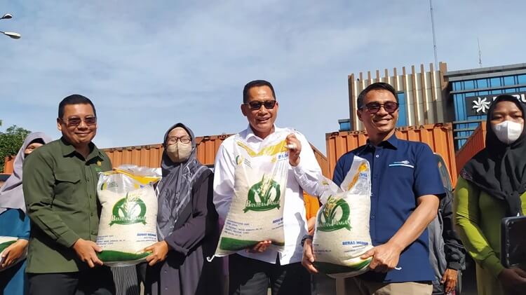 Pemerintah Anggarkan 9 Triliun Untuk Kelanjutan Bansos Beras