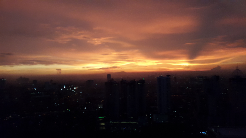 Arti â€œAura Maghrib Bangetâ€ Cuitan Yang Viral dan 3 Dampaknya Pada Seseorang