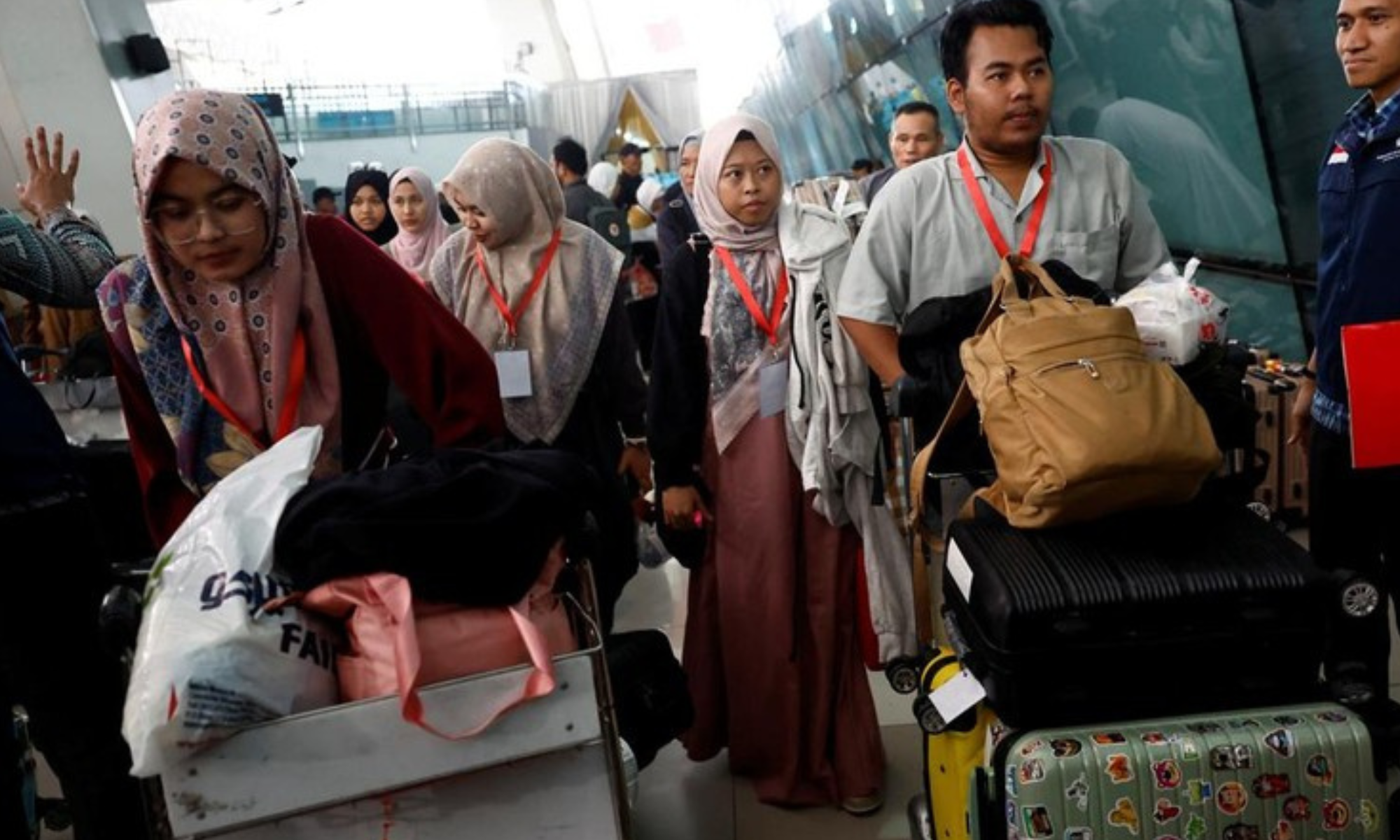 Sebanyak 20 WNI yang Dievakuasi dari Lebanon Tiba di Indonesia