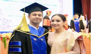 Tiba-Tiba Raffi Ahmad Mendapatkan Gelar Doktor Honoris Causa, Netizen Bingung!