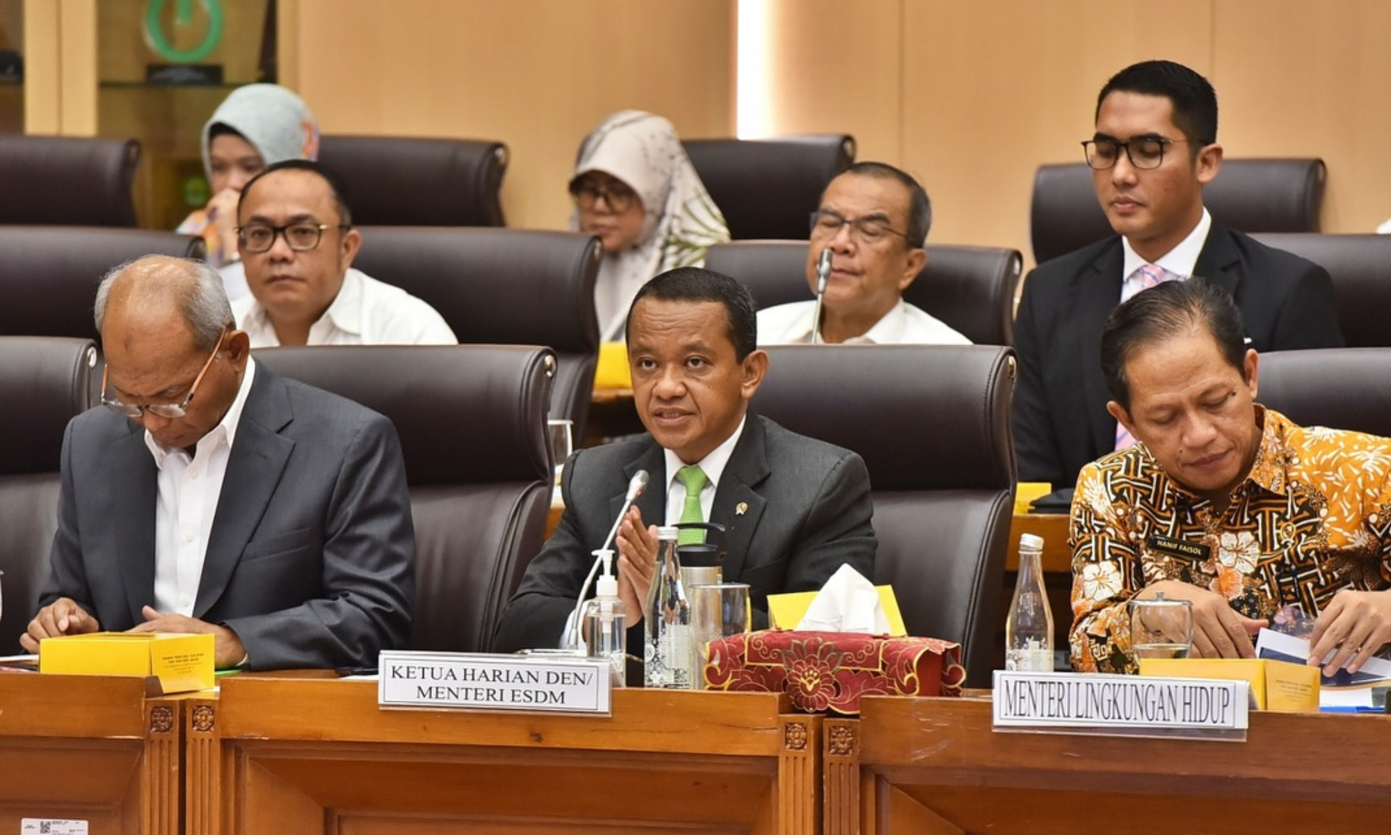 Menteri ESDM Bahlil Lahadalia Pastikan Pengemudi Ojol Dapat Subsidi BBM