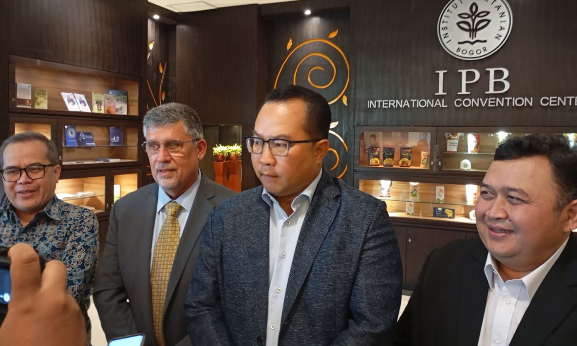 Kerja Sama Indonesia-Amerika, Peternak Sapi Perah di Bogor Bakal Dikirim ke AS