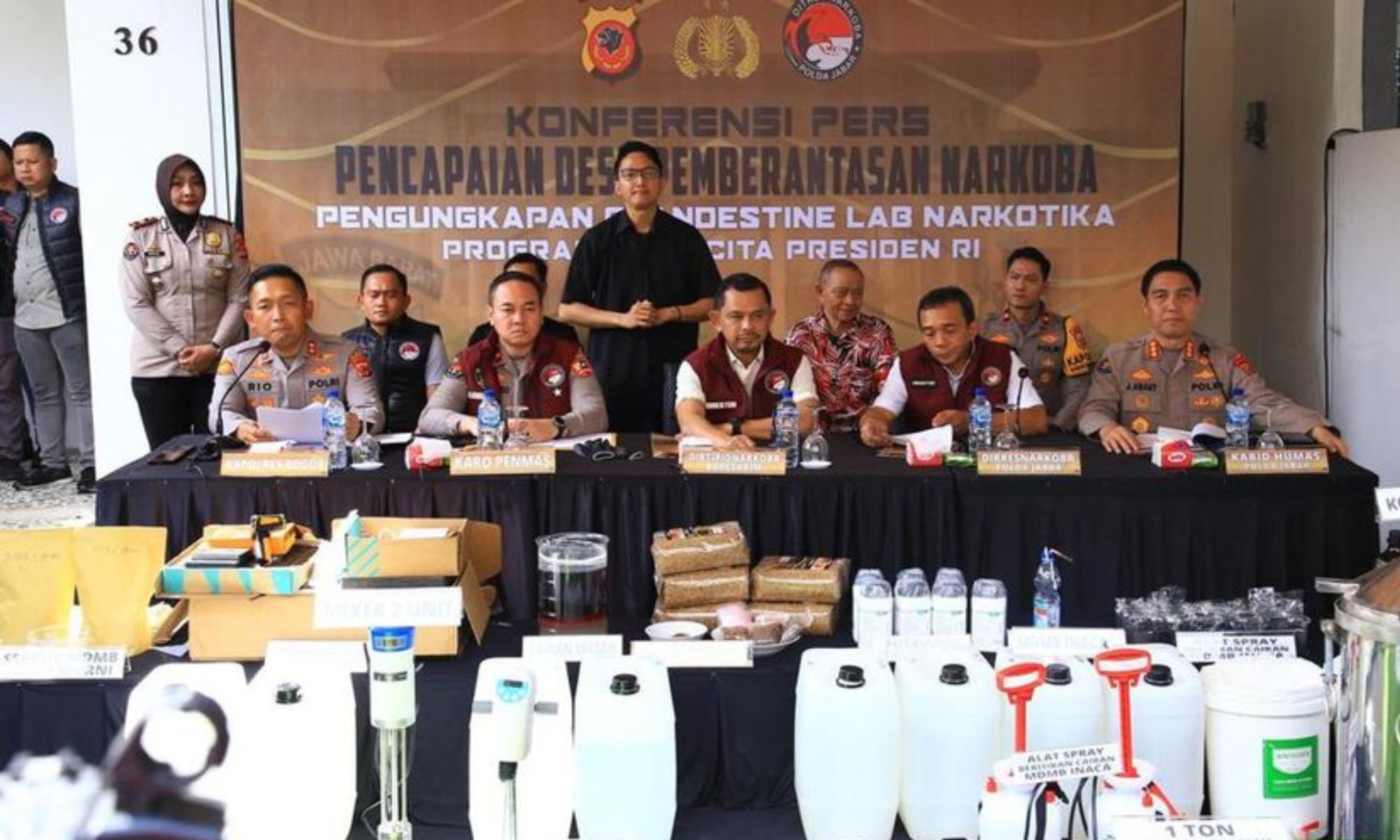 Geger! Polisi Bongkar Pabrik Narkoba Terbesar di Jabar, 1 Ton Disita, Nilai Capai Rp350 Miliar
