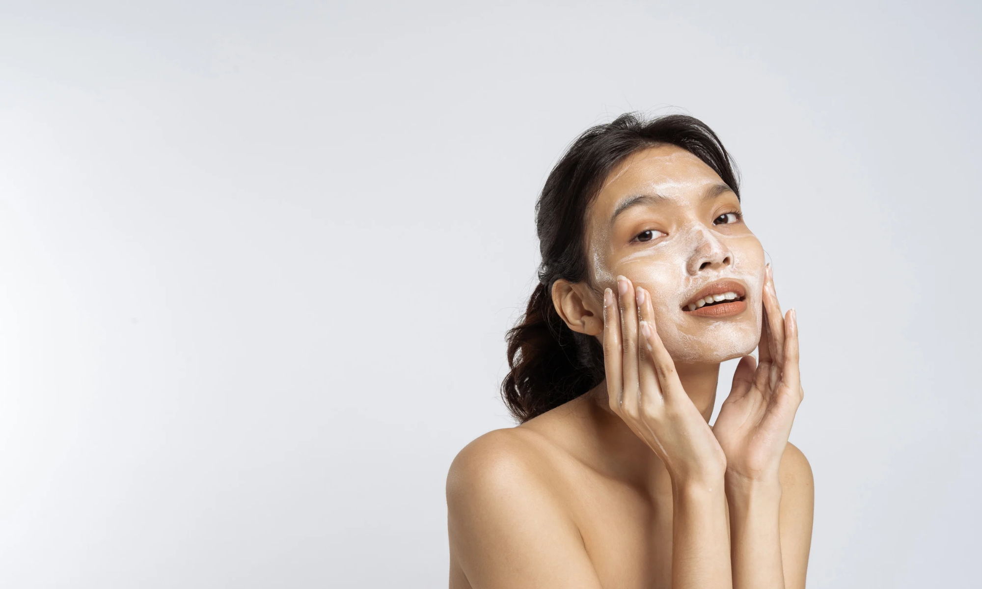 8 Cara Ampuh Mencerahkan Kulit Wajah Secara Alami