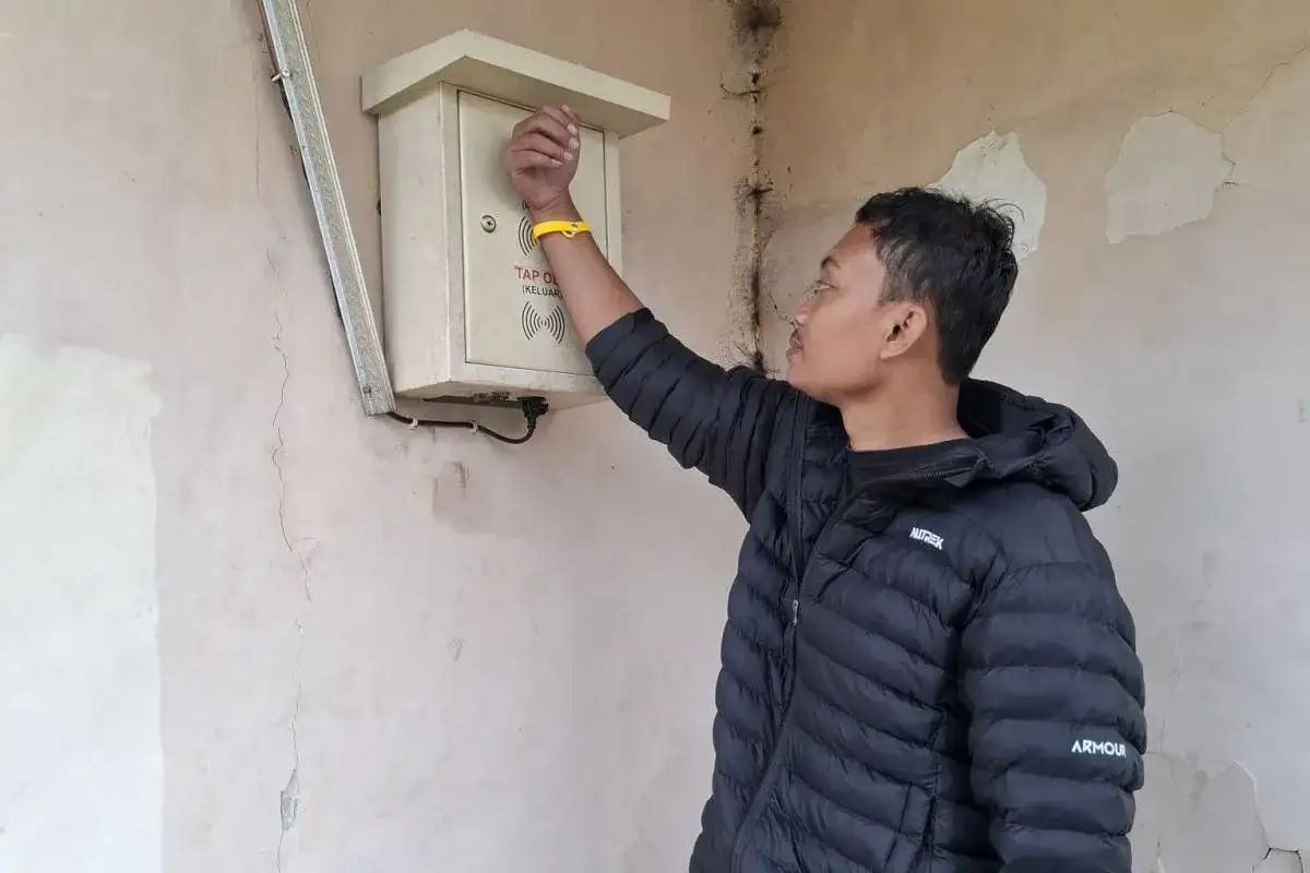 Wajib Gunakan Gelang RFID, Pendaki Gunung Semeru Kini Bisa Dipantau Real-Time