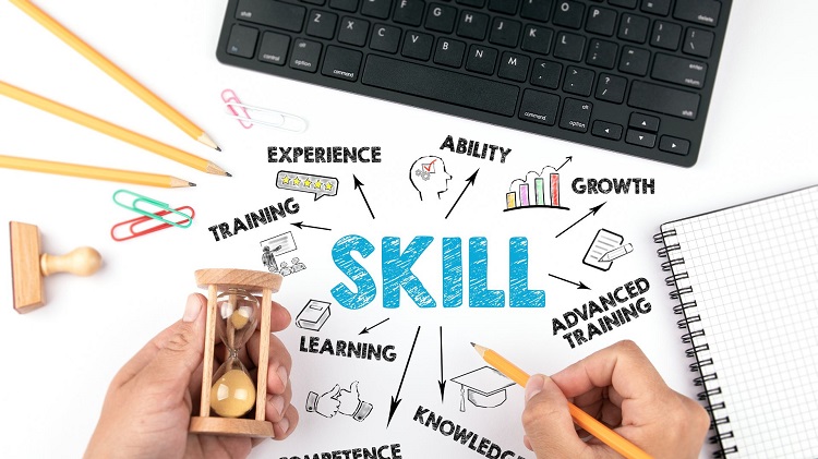 Skill yang Dicari HRD 2025: AI, Data, dan Adaptif Thinking