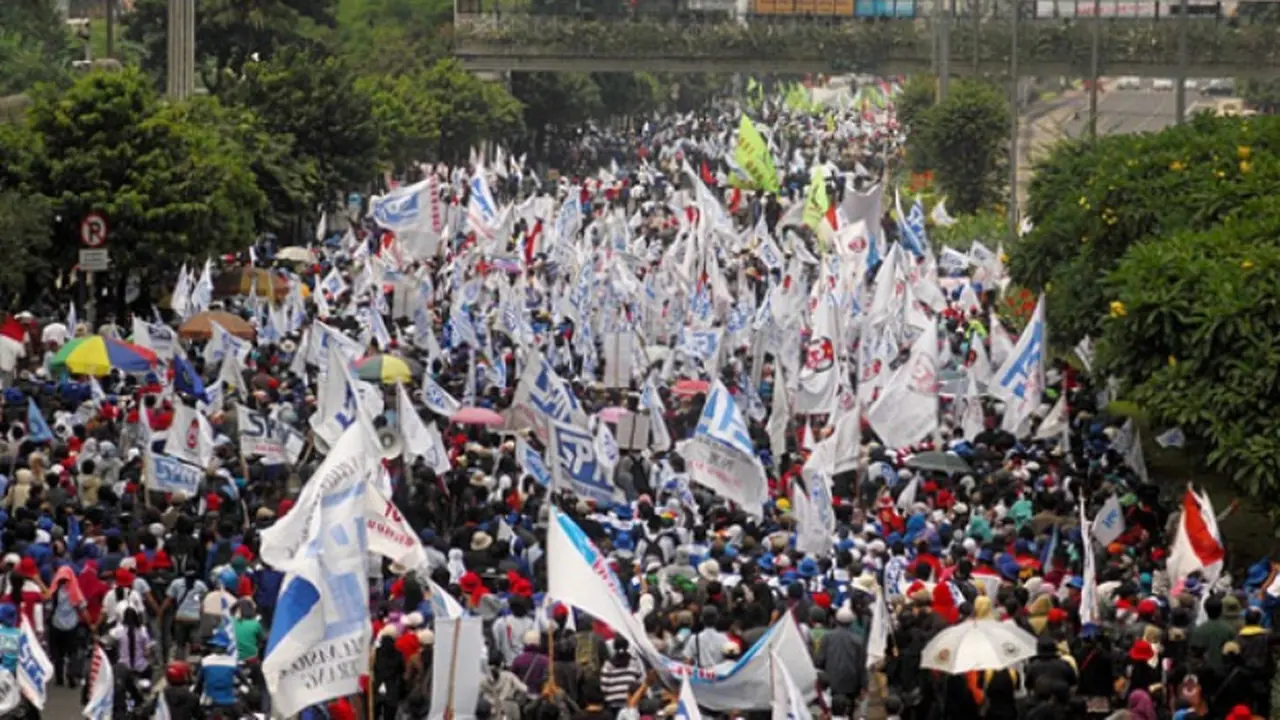 28 Agustus 2025: Mega Demo Buruh â€“ Titik Kumpul &amp; Waktu Aksi HOSTUM Terungkap!