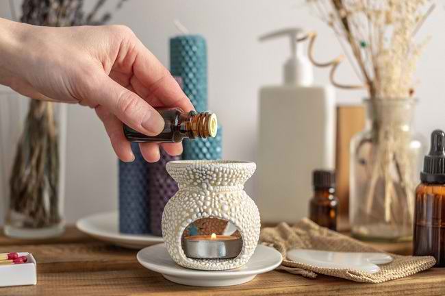 Manfaat Menggunakan Aromaterapi untuk Kesehatan: Relaksasi Alami yang Terbukti Efektif