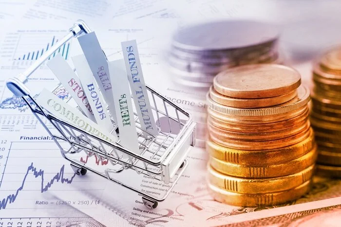 Investasi Emas vs Properti di Usia 20-an, Mana Lebih Cuan?