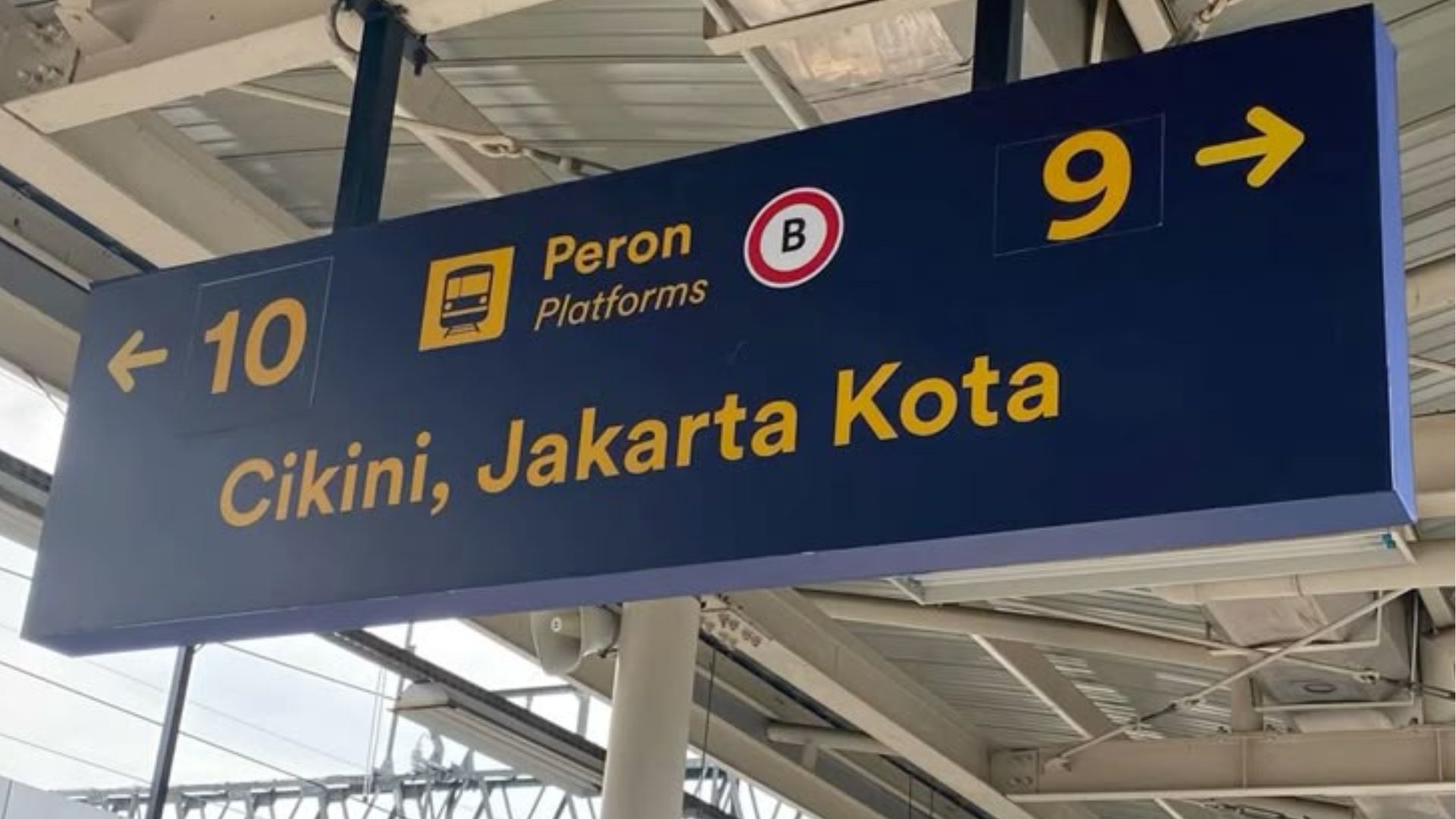 Simak Cerita Bersejarah dari 6 Stasiun di Jakarta