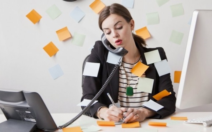 7 Tanda Kecanduan Kerja & 5 Langkah Ampuh Lepas dari Workaholic