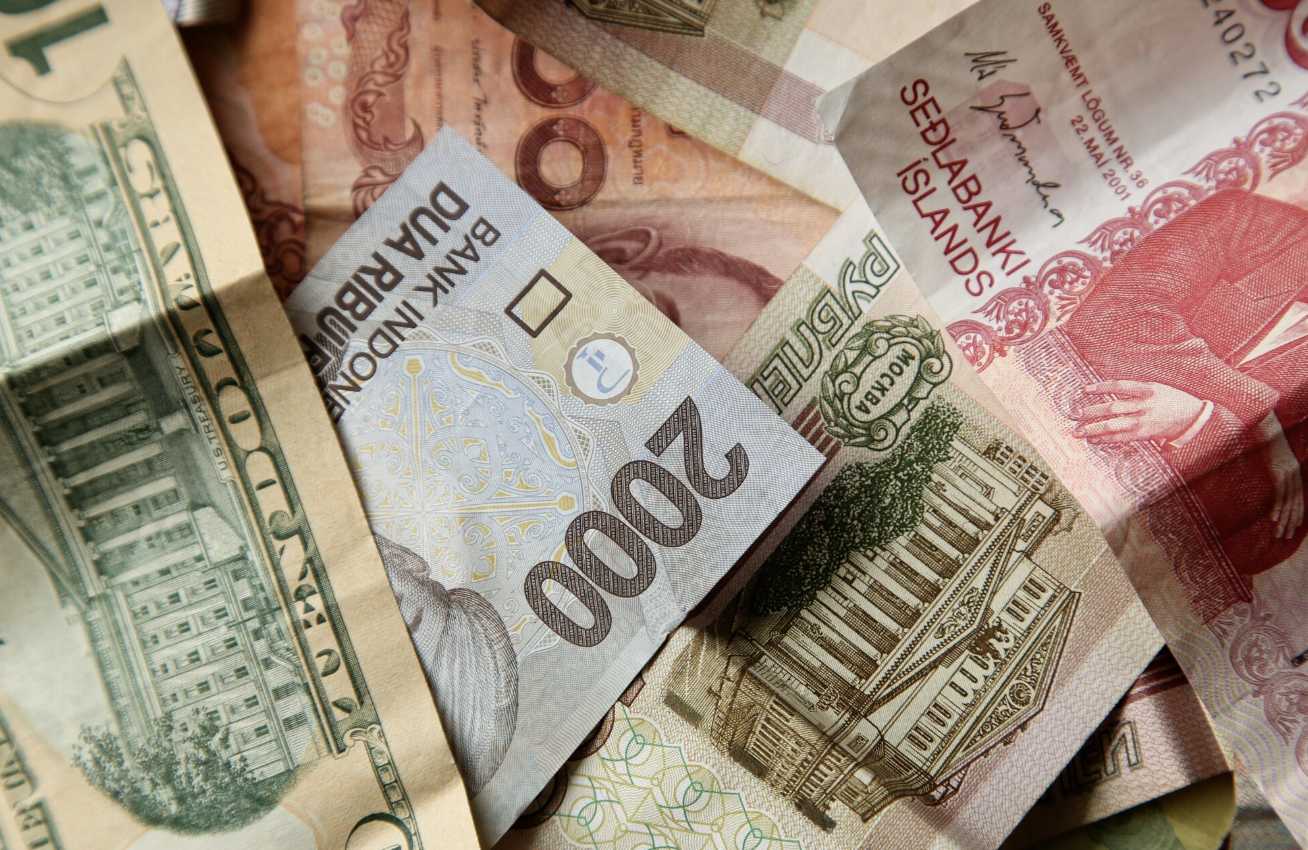 Pembaruan Besar Rupiah: 1.000 Jadi 1 & RUU Redenominasi Ditargetkan 2027