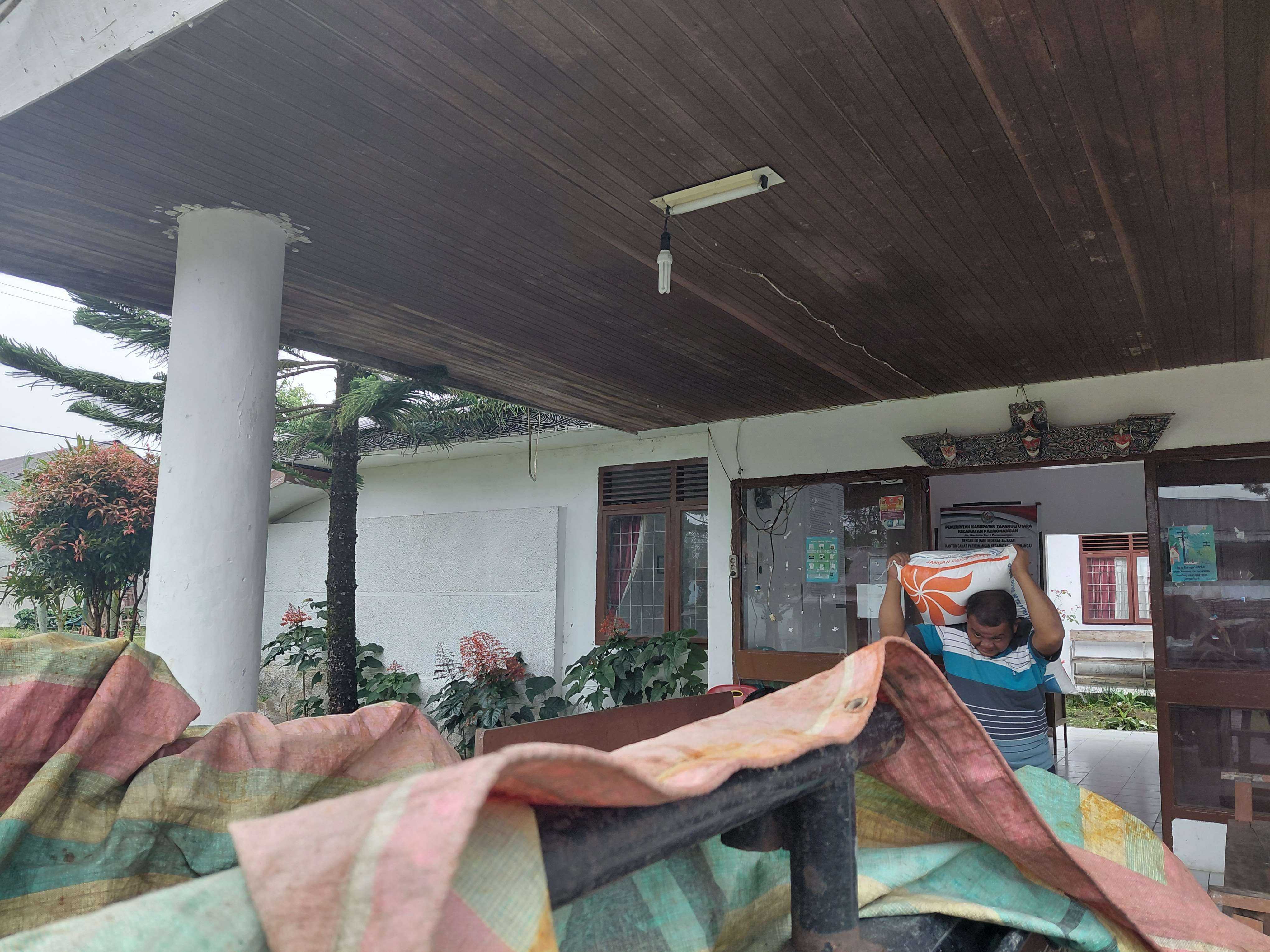 Akses ke Desa Huta Julu Mulai Terbuka Setelah Dua Pekan Terisolasi