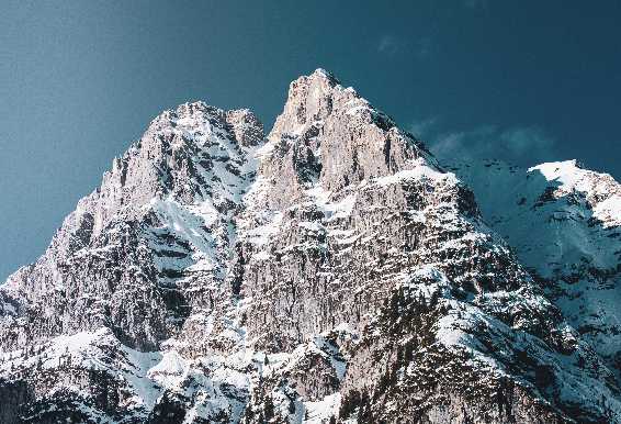 Ilustrasi Gunung Everest/Freepik