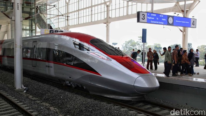Proyek Kereta Cepat Diusulkan Agar Didorong Hingga ke Surabaya