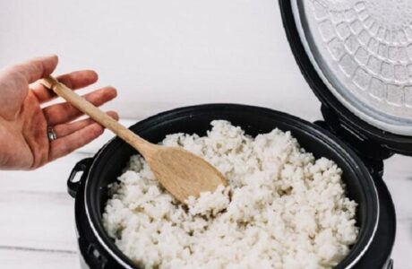 Catat! Pemerintah akan Bagi – Bagi Rice Cooker Gratis