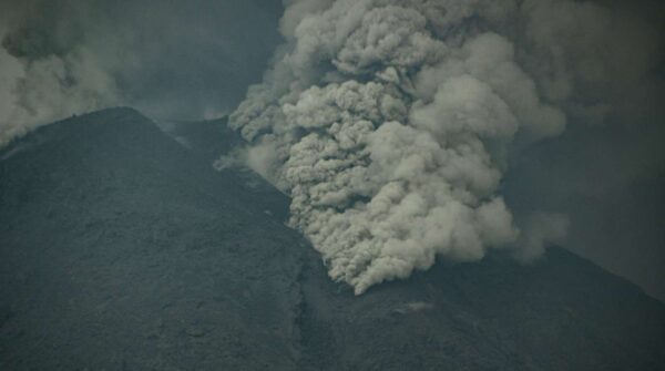 Gunung Lewotobi Laki-laki Flores Timur Kembali Erupsi