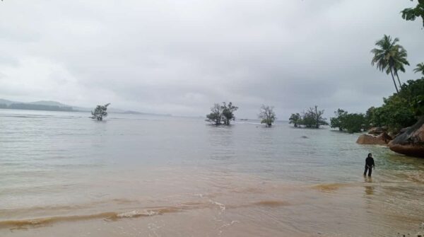 Wisata Pantai Batu Kalang