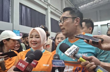 Viral! Sekeringat Dua keringat, Rencana Ridwan Kamil Bangun Fasilitas Gym di Pinggiran Jalan Jakarta