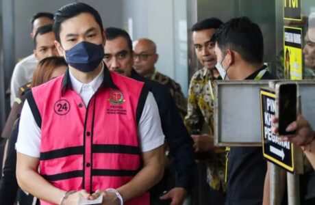 Harvey Moeis Menangis di Sidang Tipikor: Papa Bukan Koruptor, Tuhan dan Waktu Akan Membuktikan