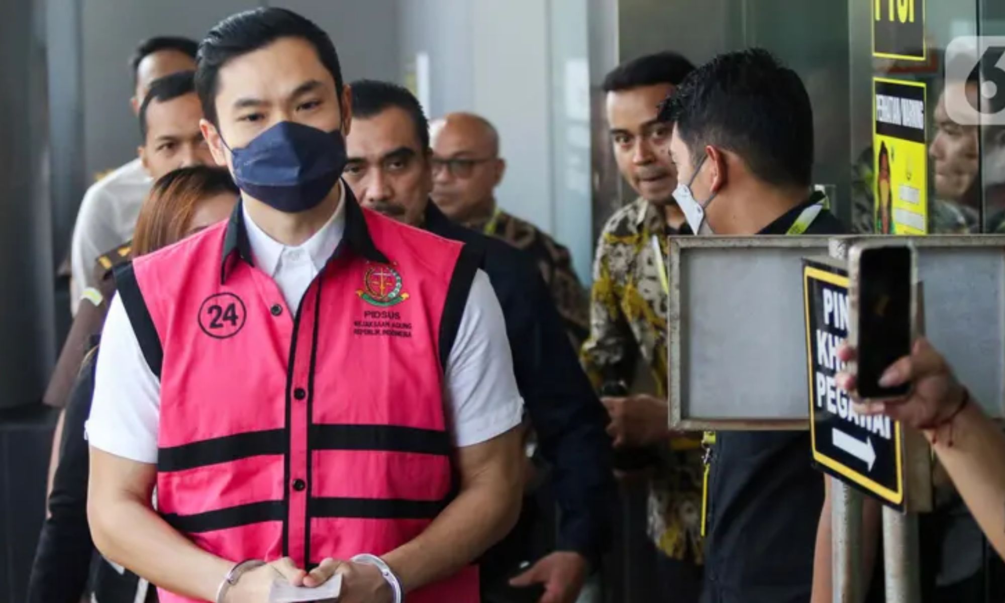 Harvey Moeis Menangis di Sidang Tipikor: Papa Bukan Koruptor, Tuhan dan Waktu Akan Membuktikan