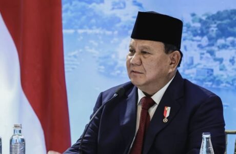 Prabowo Bongkar Fakta: Sindiran untuk 'Raja Kecil', 330.000 Sekolah Rusak, dan Efisiensi Anggaran Negara