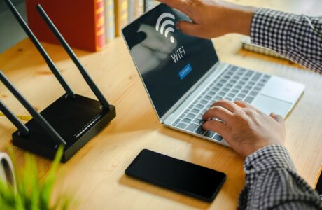 Pilihan Koneksi: WiFi atau Data Seluler, Mana yang Lebih Hemat Baterai?