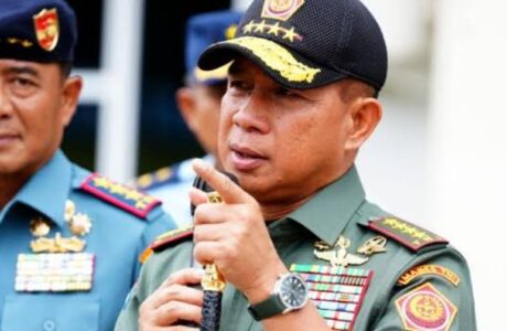 Panglima TNI: Prajurit Aktif di Instansi Sipil Harus Pensiun Dini atau Mundur  