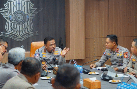 Polri Siapkan Pengawalan Maksimal untuk May Day 2025: Fokus pada Keamanan dan Kelancaran Aksi