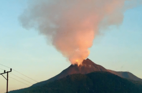 19 Mei 2025: Gunung Lewotobi Laki-Laki Naik Status Jadi “Awas”