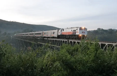Kereta Api sancaka