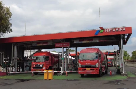 79 Mobil Tangki Dikerahkan! Pertamina Atasi Kelangkaan BBM Akibat Jalur Gumitir Ditutup