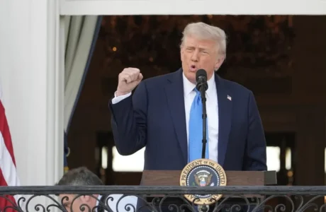 Trump Umumkan Tarif 19% untuk Indonesia